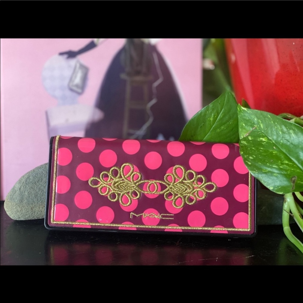 MAC Nutcracker Smokey Eye Compact